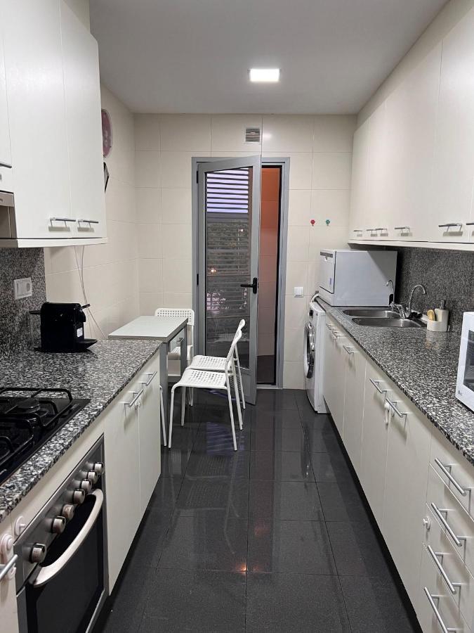 Fira Gran Via 2 - Private Rooms In A Shared Apartment - Habitaciones Privadas En Apartamento Compartido 오스피탈레트 데 요브레가트 외부 사진