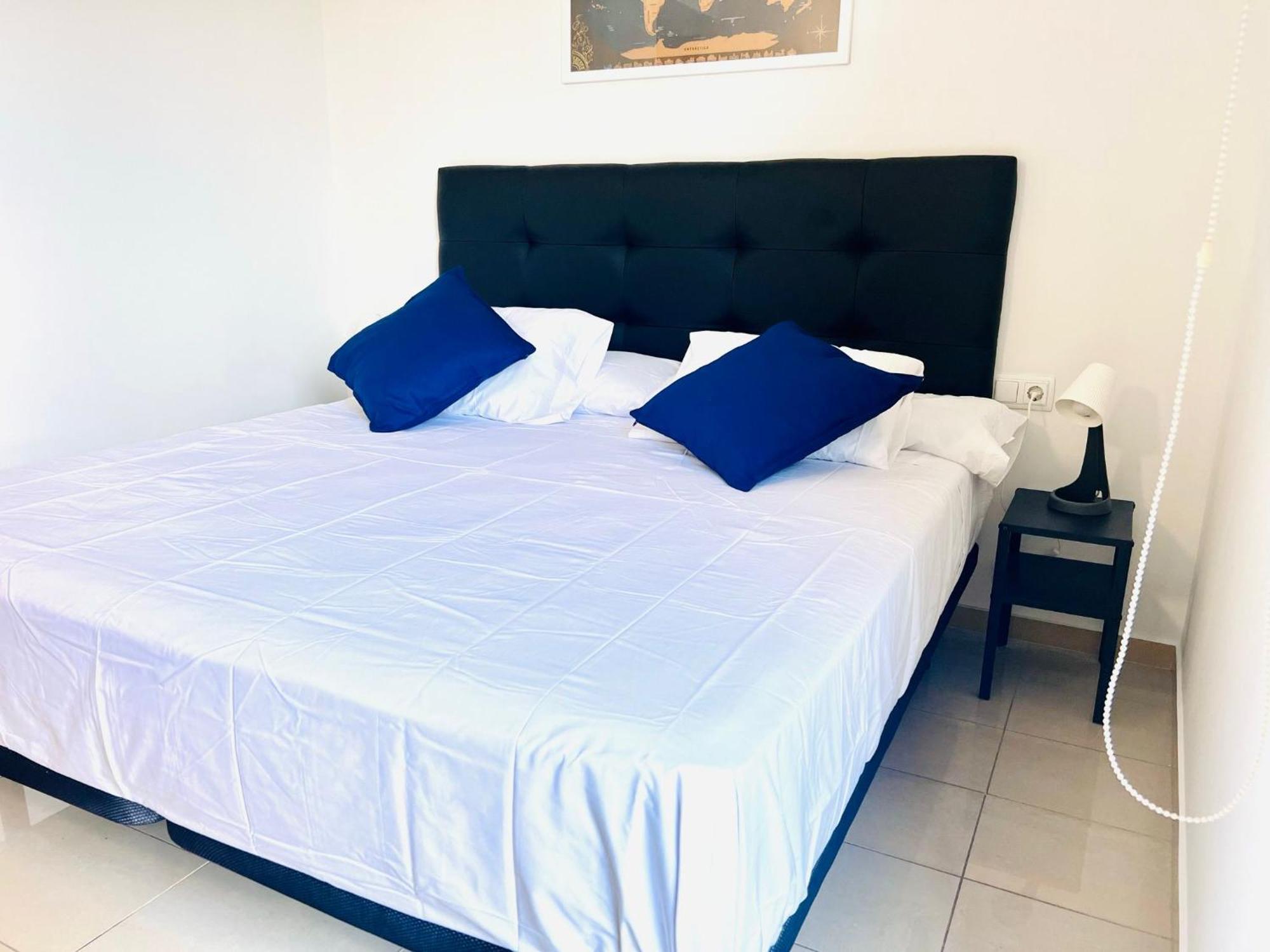 Fira Gran Via 2 - Private Rooms In A Shared Apartment - Habitaciones Privadas En Apartamento Compartido 오스피탈레트 데 요브레가트 외부 사진