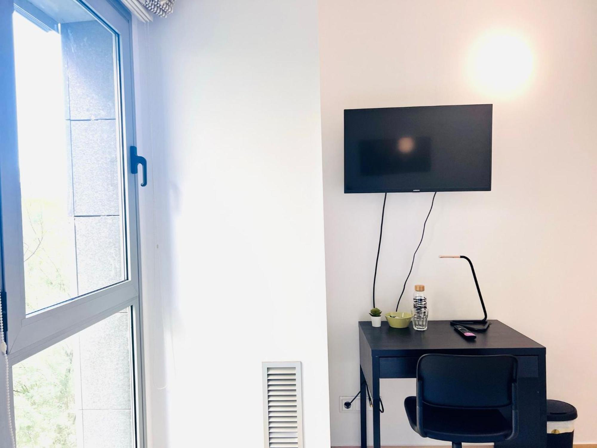 Fira Gran Via 2 - Private Rooms In A Shared Apartment - Habitaciones Privadas En Apartamento Compartido 오스피탈레트 데 요브레가트 외부 사진